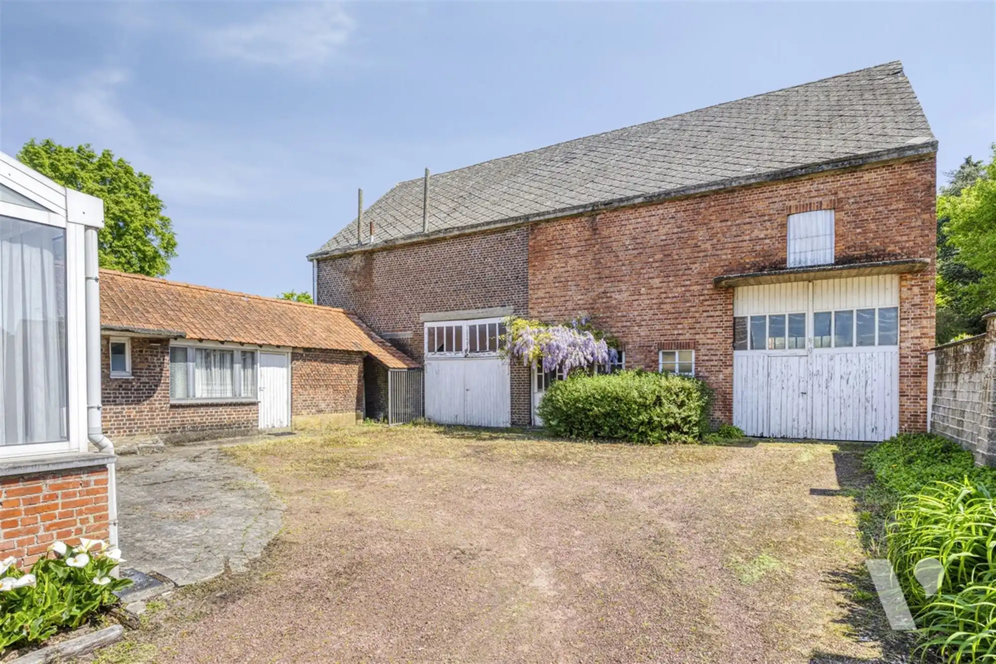 Statige woning met bijgebouw, tuin en weiland op 61a87ca foto 26