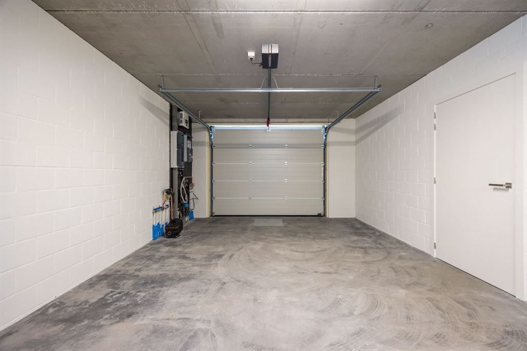 Moderne half-open nieuwbouwwoning met zicht op de Kempische Vaart foto 3