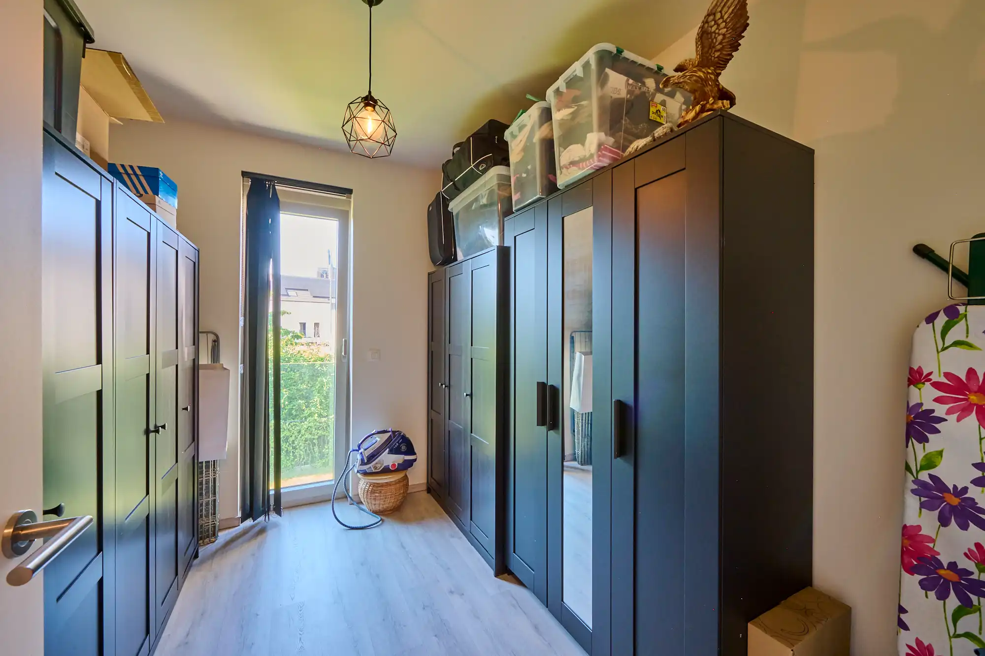 Instapklaar appartement met 2 slaapkamers nabij centrum foto 8