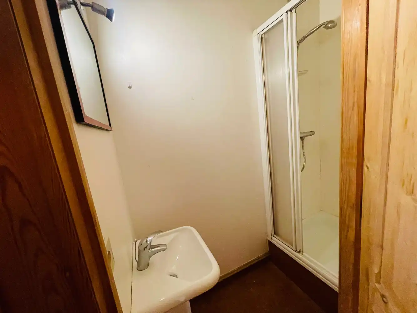 In één van de mooiste straten van Brugge centrum, vlakbij alle winkels CHARMANT ENERGIEZUINIG LICHTRIJK WOONHUIS met stadsTUINTJE, 3 SLAAPKAMERS, 2 BADKAMERS , Mogelijkheid om GARAGE bij te kopen foto 20