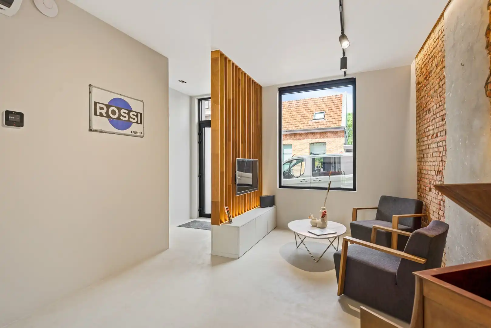 Prachtig gerenoveerde woning met gezellige en zonnige buitenruimte in rustige eenrichtingsstraat foto 5