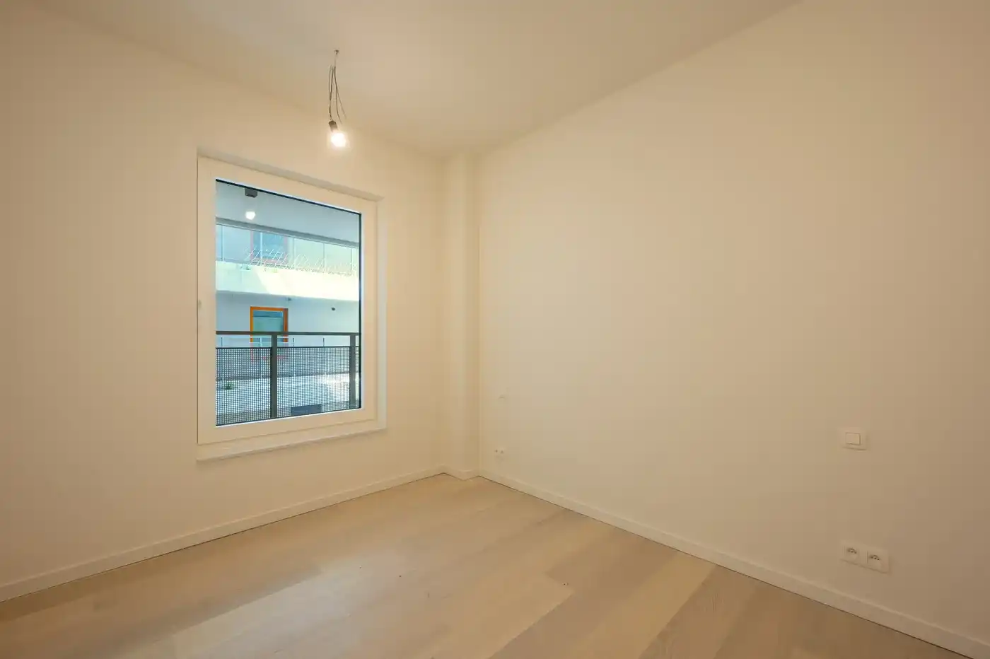 Nieuwbouw appartement met ruim zonnig terras en panoramische zichten foto 13