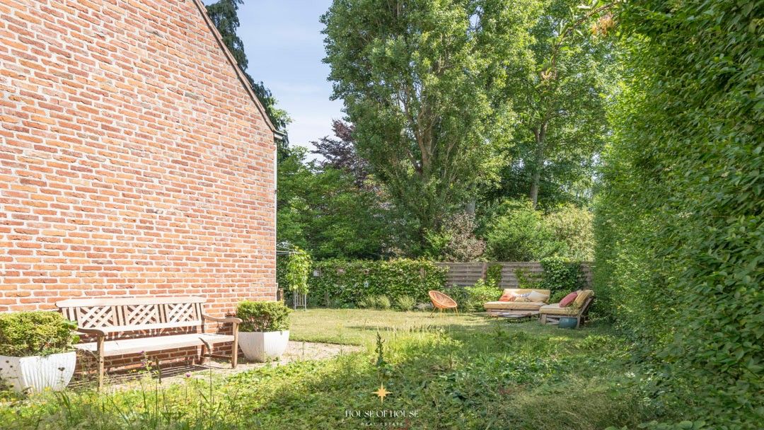 Sfeervolle landelijke villa met charmante tuin en prachtig verzicht foto 2