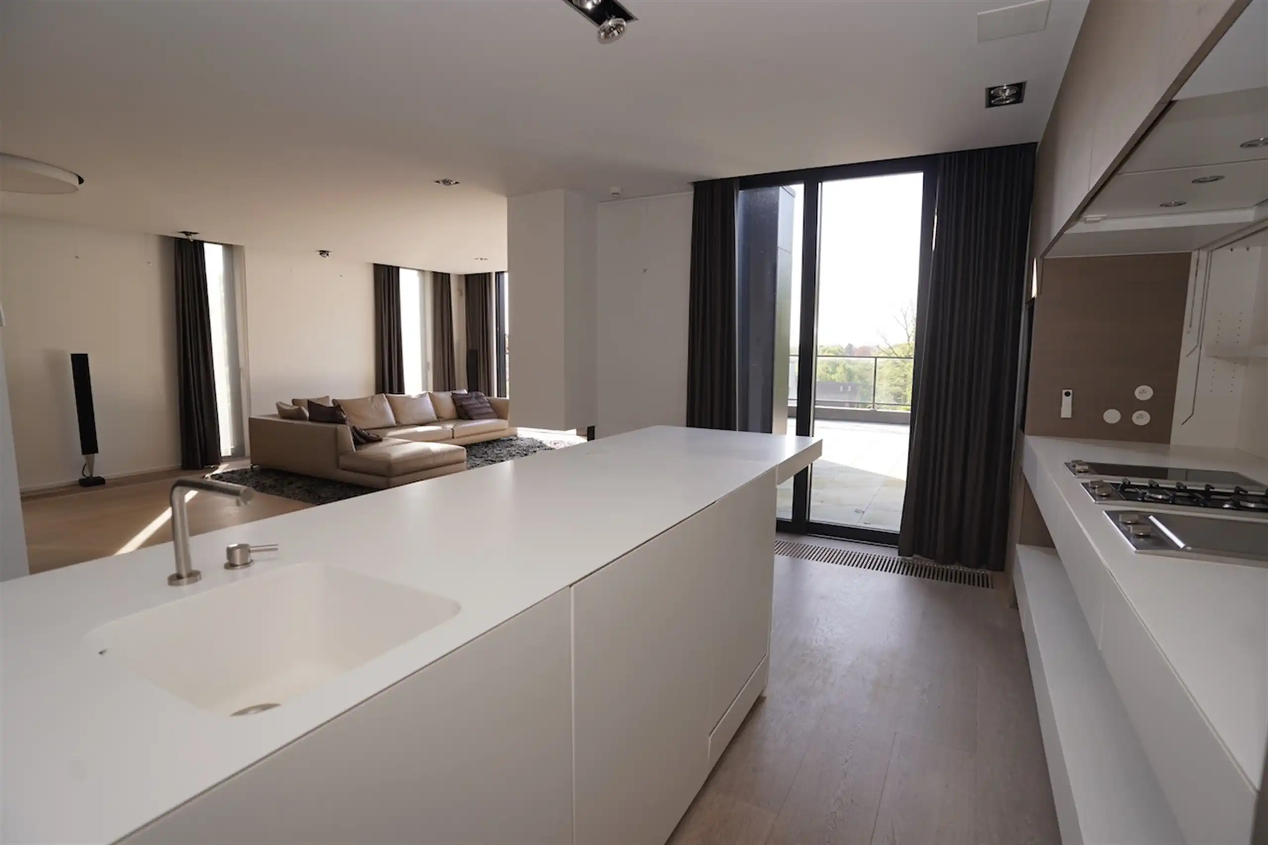 Exclusief Wonen: Luxepenthouse met Zwembadtoegang & 3 Slaapkamers! foto 10