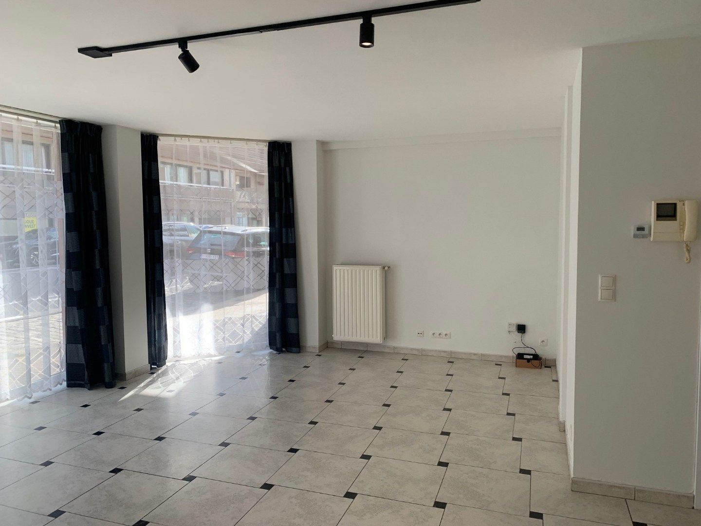 Opgefrist knap appartement op het gelijkvloers, eventueel met garagebox foto 5