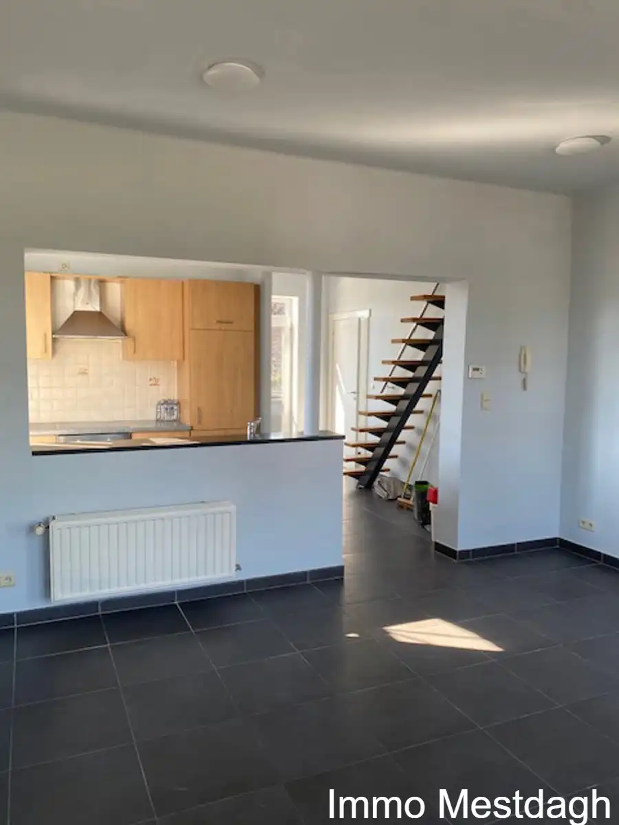 Prachtig gerenoveerd duplex appartement met terras in centrum Rummen foto 7