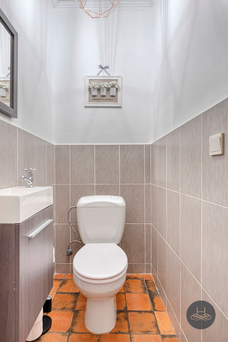 Gerenoveerde, unieke grote woning met ingerichte tuin foto 4