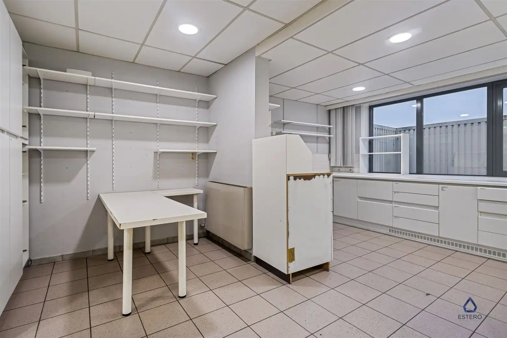 Ruime handelswoning met 3 slaapkamers foto 7