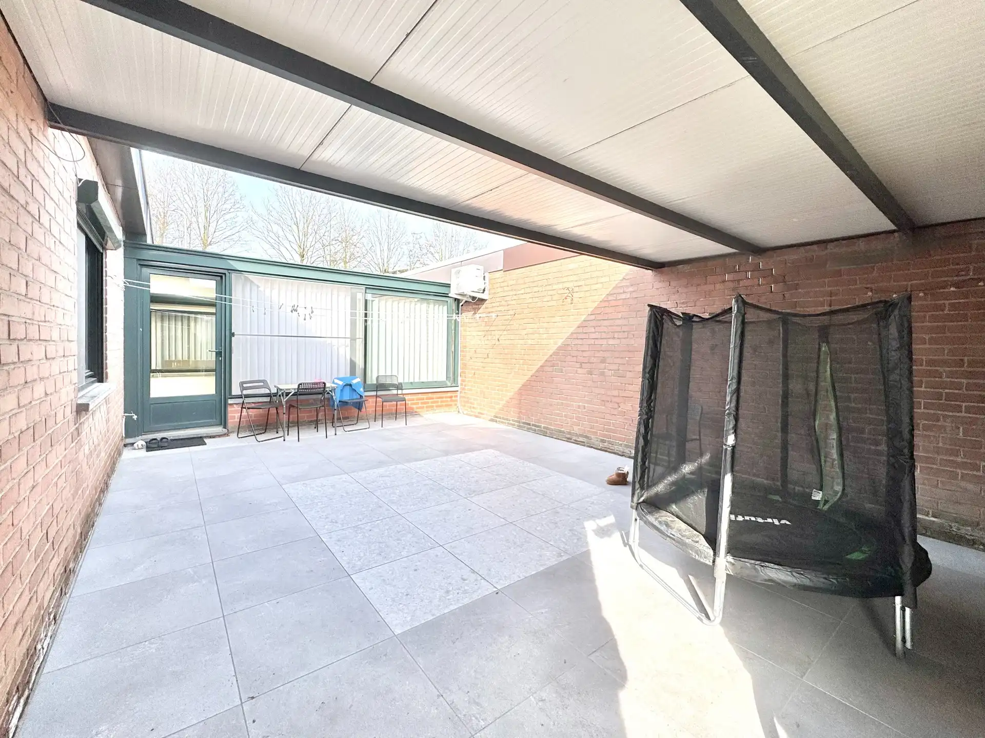 GERENOVEERDE GELIJKVLOERSE WONING | 3 KAMERS | GARAGE | 274 M² foto 17
