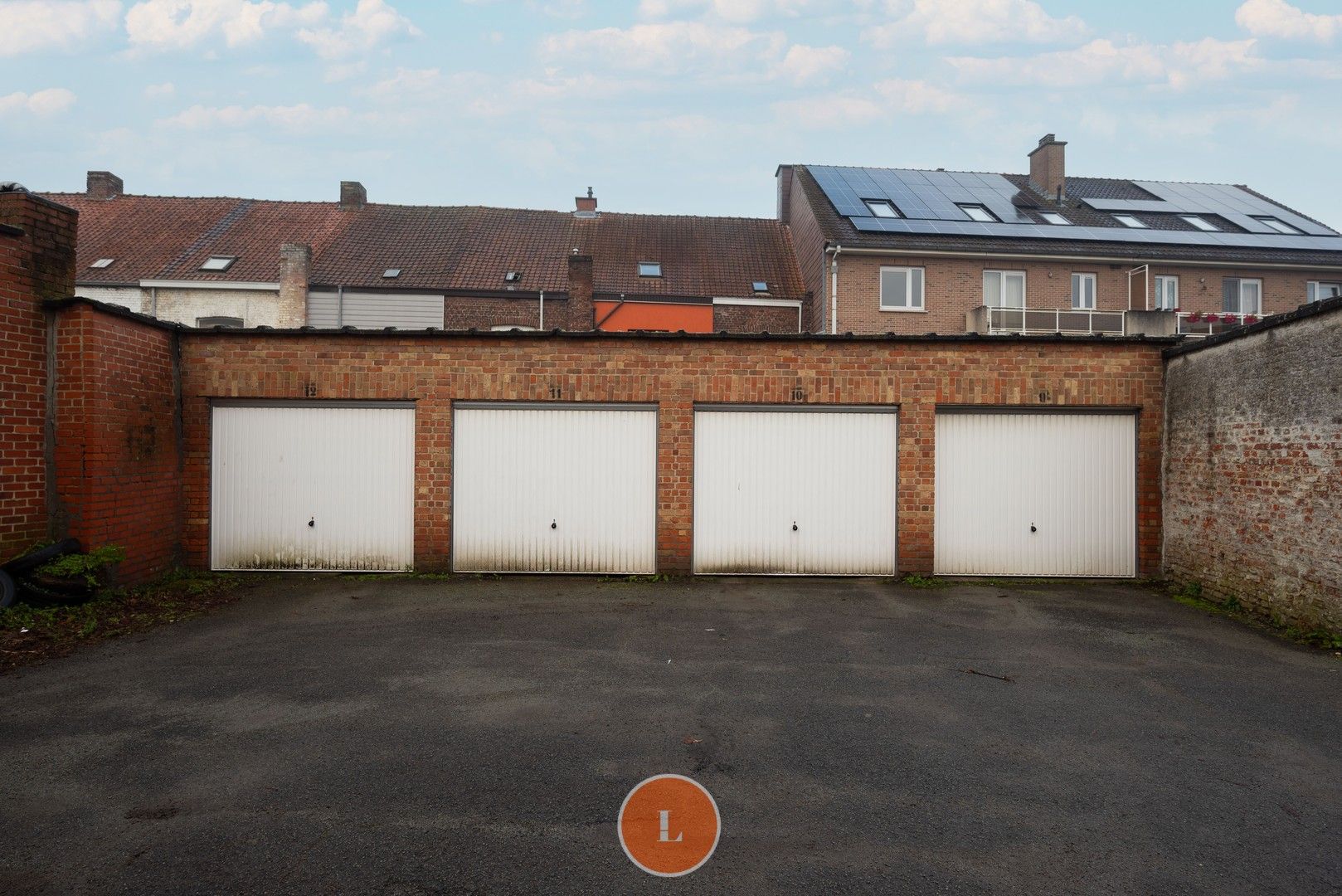 4 garages te koop in Menen foto {{pictureIndex}}