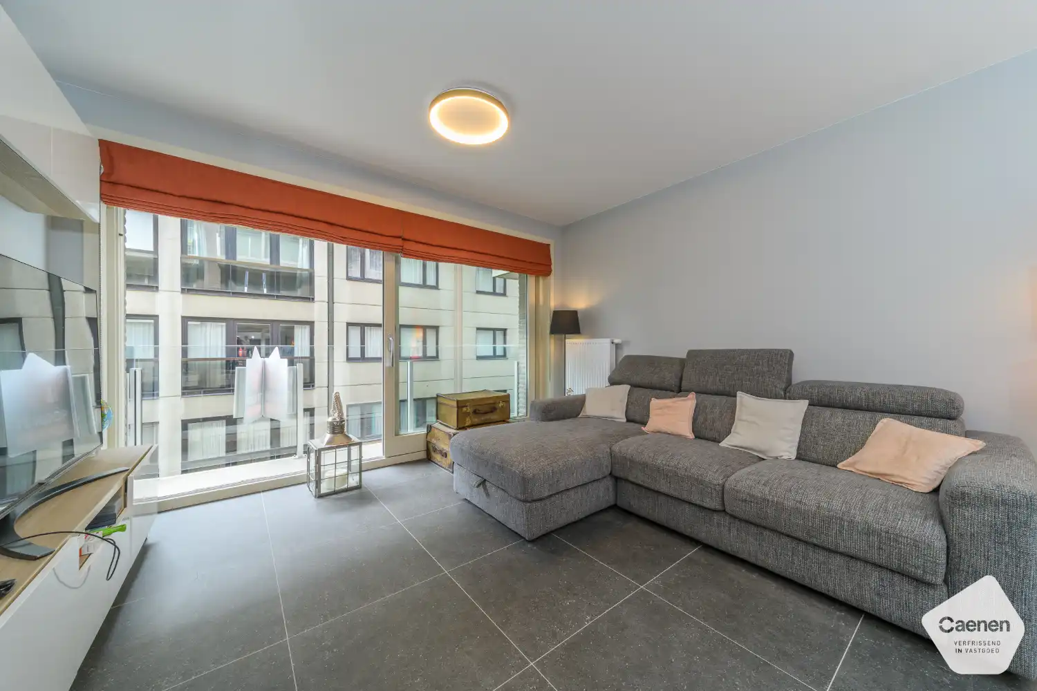 Instapklare, gemeubelde studio met fantastisch zeezicht in recente residentie foto 3