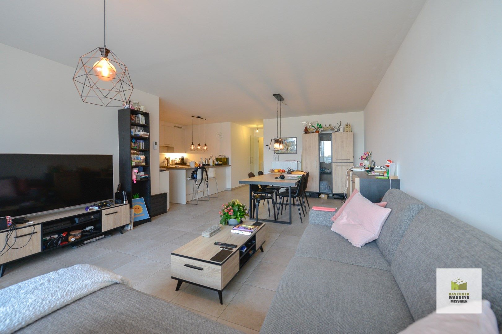 Energiezuinig appartement met 2 slpk en ruim terras op het Stationsplein foto 7