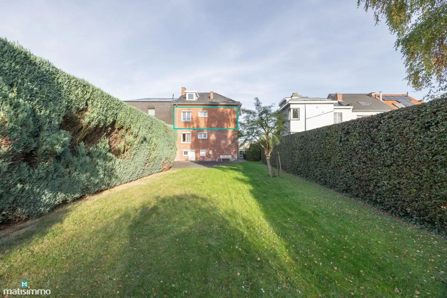 GEMEUBELD INSTAPKLAAR APPARTEMENT MET 2 SLAAPKAMERS EN AUTOSTAANPLAATS NABIJ HET CENTRUM VAN TONGEREN foto 18