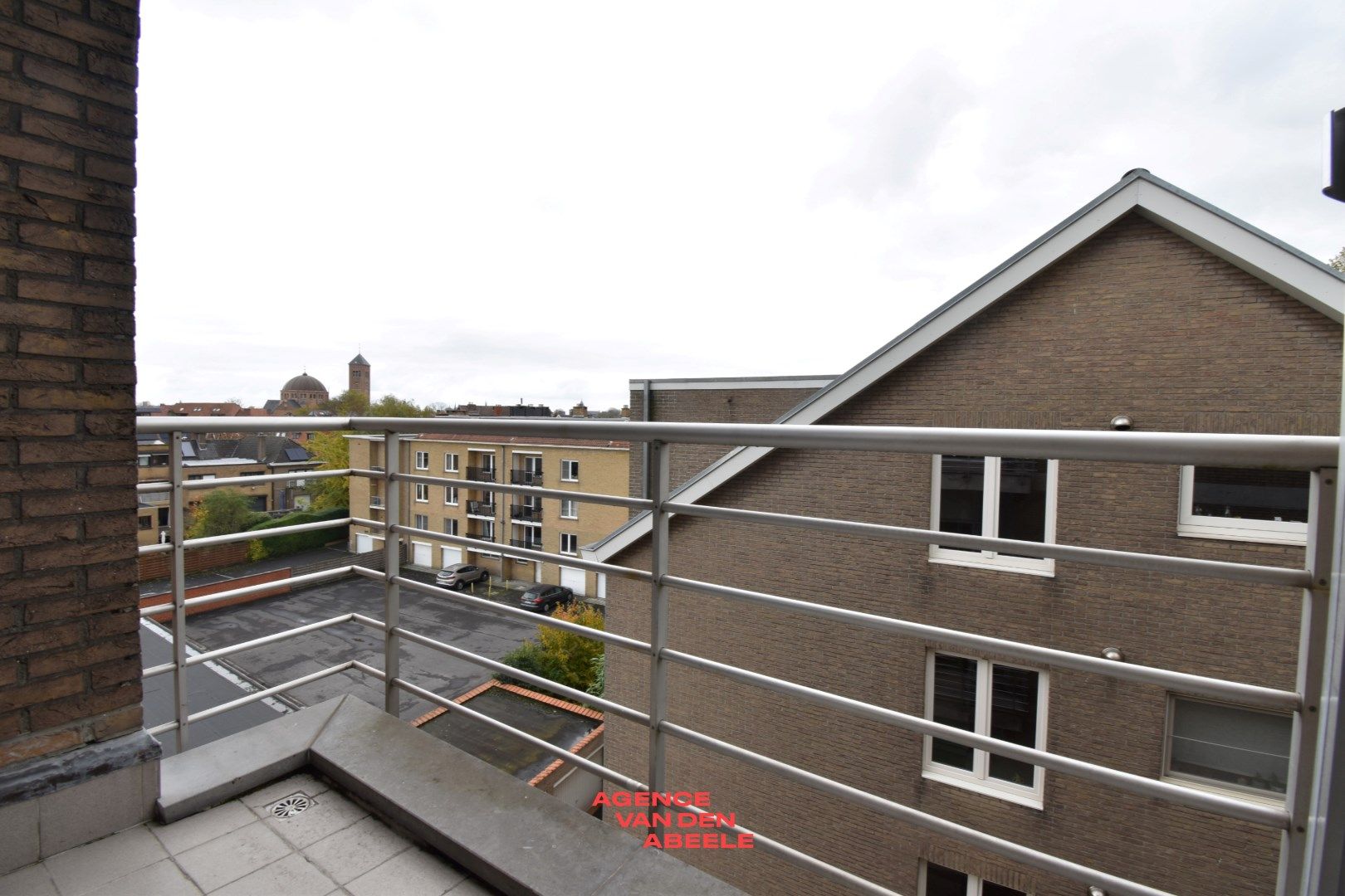 Appartement met 2 slaapkamers en garage te Christus Koning foto 9