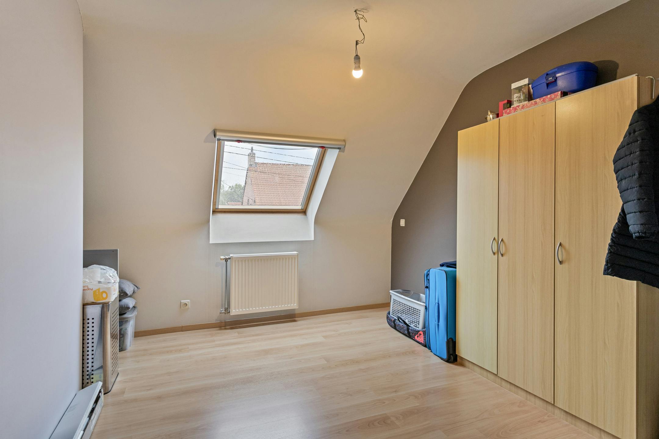 Volledig instapklaar huis met 3 kamers te koop in Deerlijk foto 14