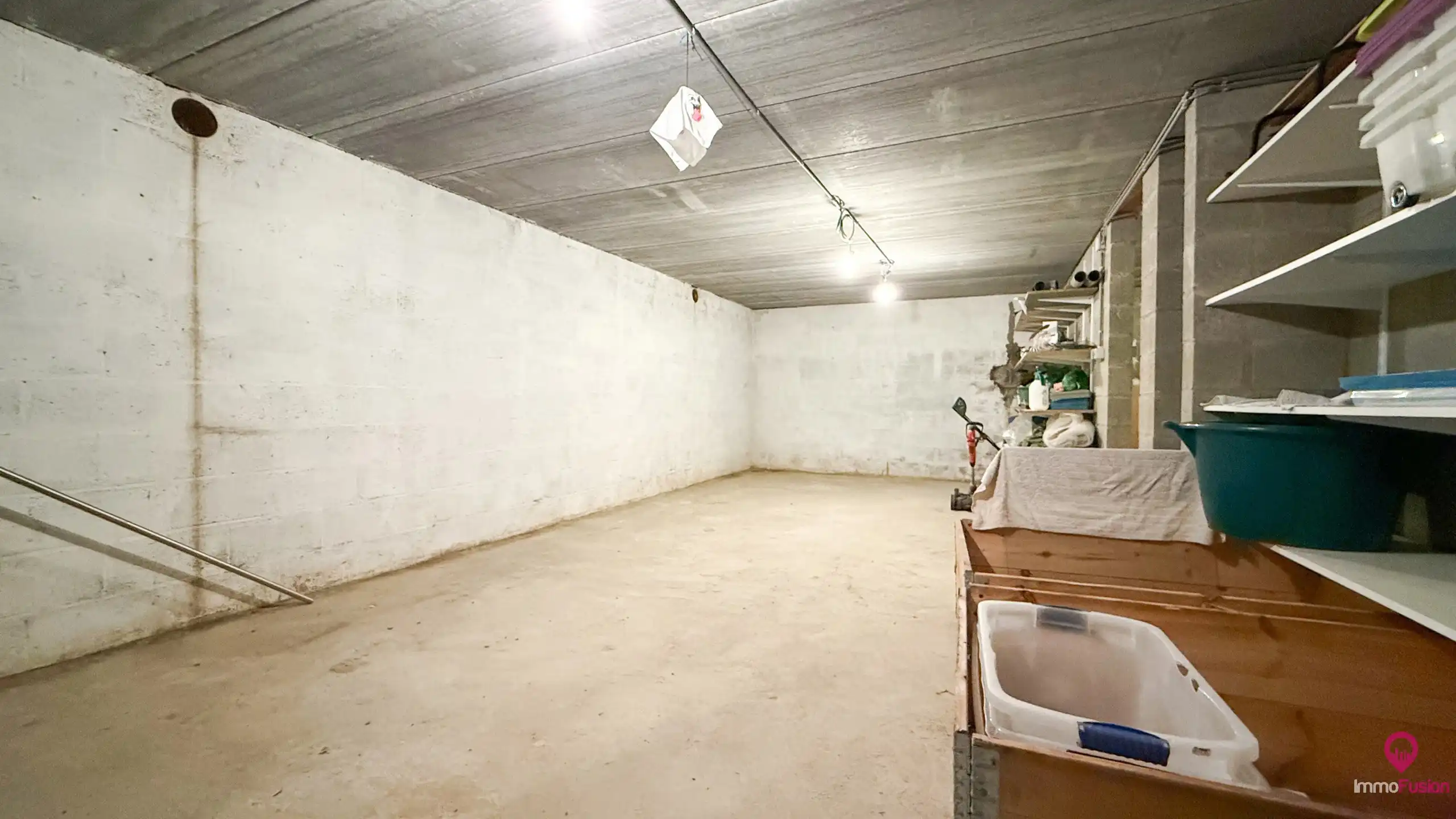 Instapklare woning met 4 slpks, inpandige garage + kelder!  foto 27