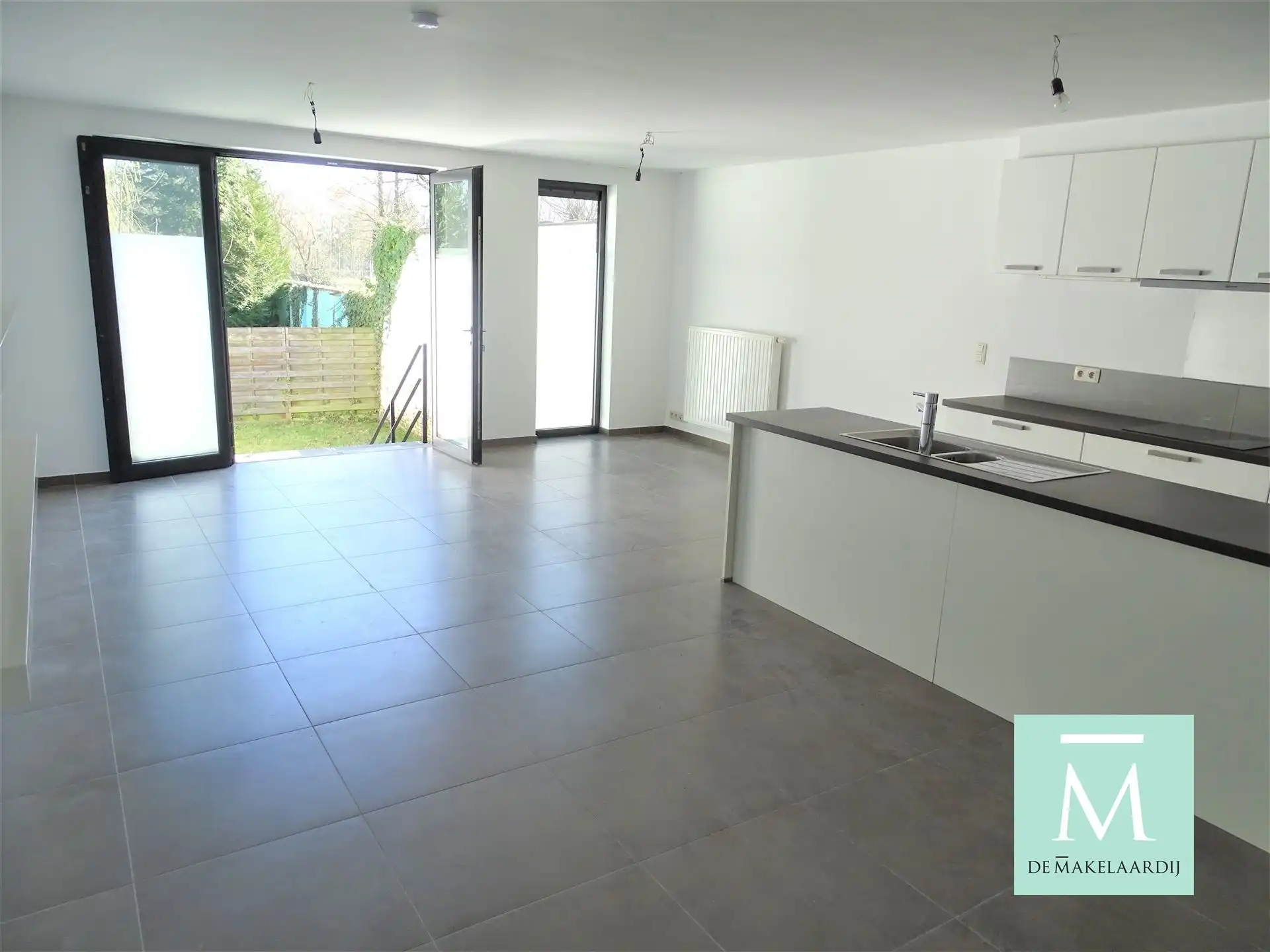 Mooi duplex appartement in centrum SKW met 2 slpkrs en tuin foto 2