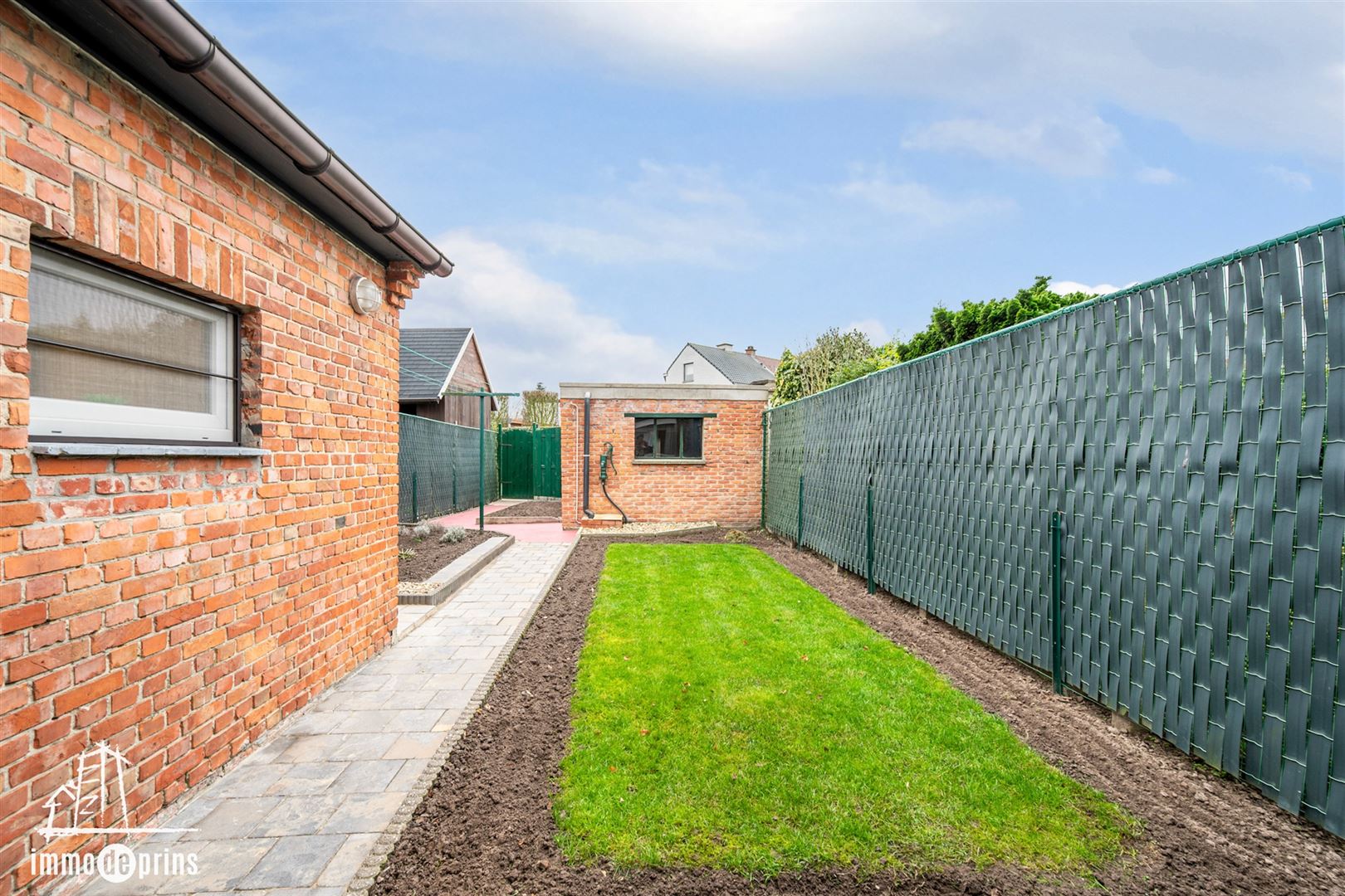 Woning met garage foto 23