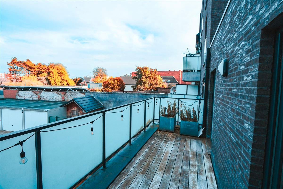 Instapklaar appartement met twee terrassen in het centrum foto 8