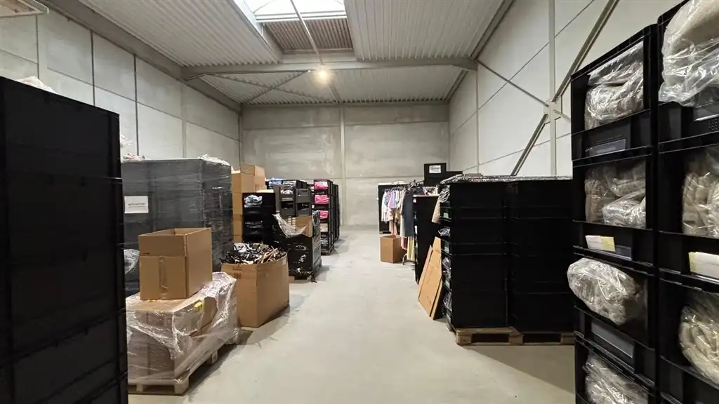 Te Huur: Moderne bedrijfsunit te Beerse foto 6