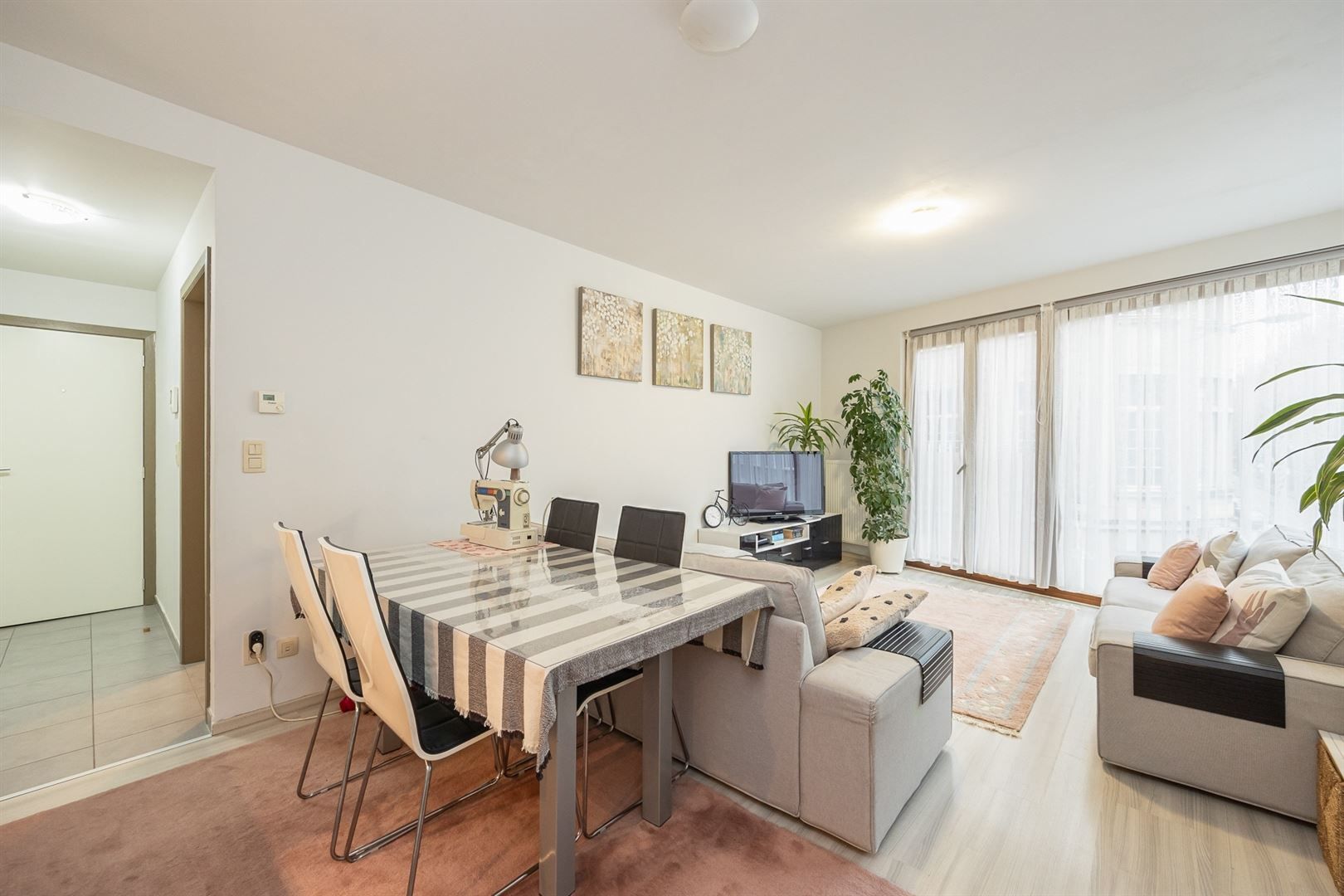 Centraal gelegen 1 slaapkamer hoekappartement  foto 5