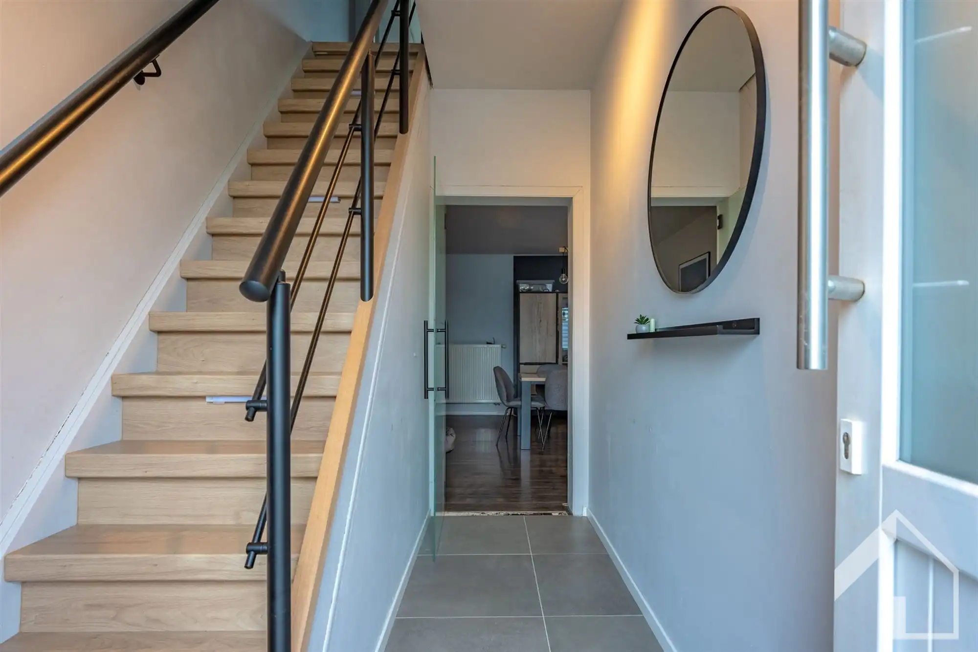 Instapklare gezinswoning op goede locatie in Wijnegem foto 3