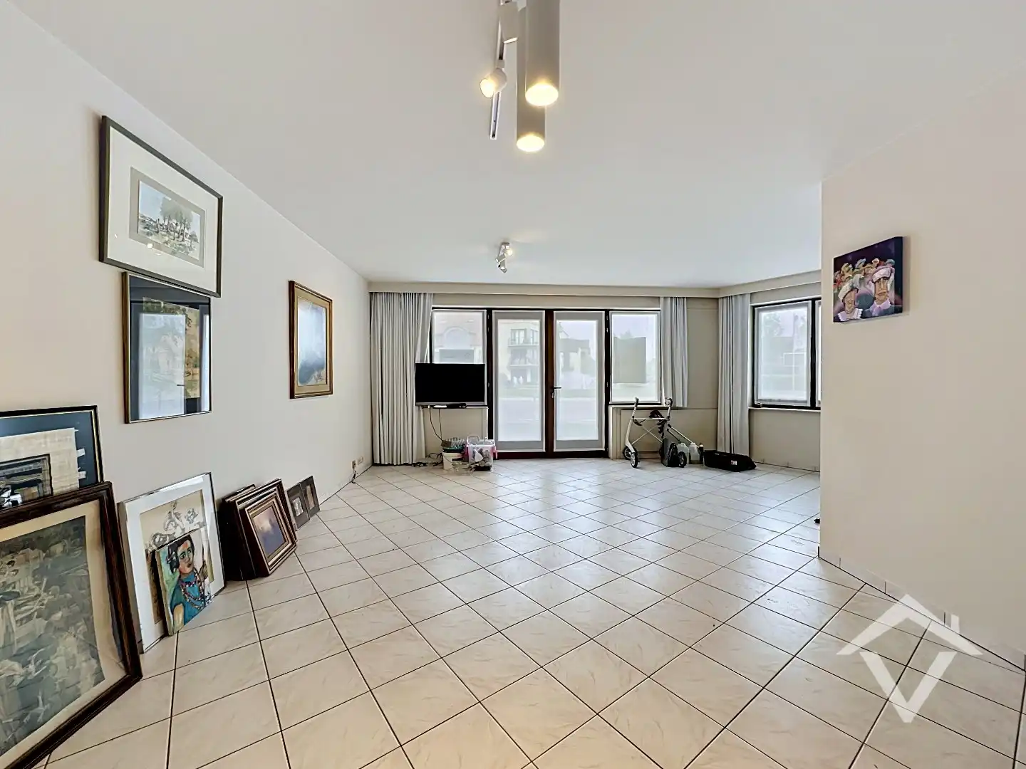 Gelijkvloers appartement met 2 slaapkamers in hartje Koekelare foto 5