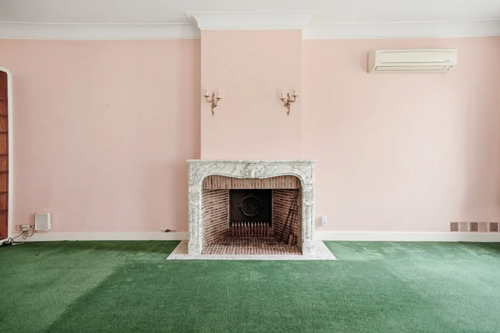 Statige woning te koop in centrum Stasegem, onder de kerktoren op 1000 m² grond, afgewerkt met authentieke en kwaliteitsvolle materialen. foto 6