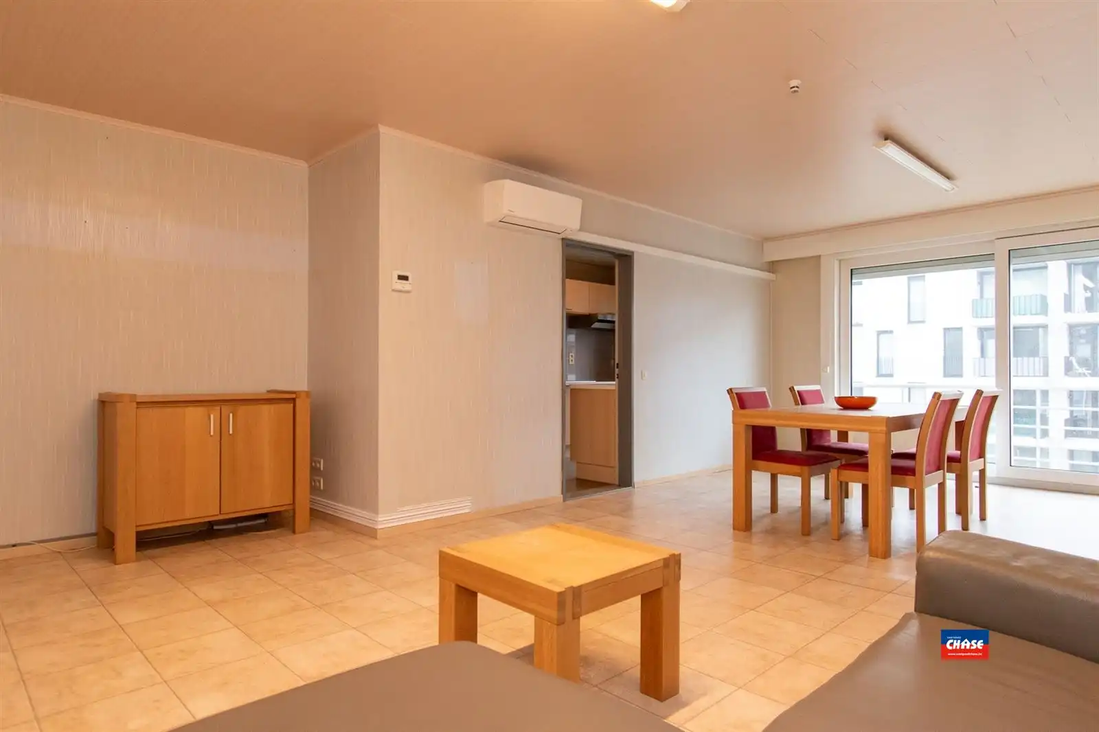 Instapklaar appartement met 2 slpks + P  foto 4