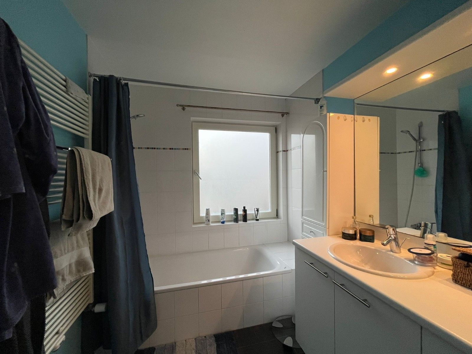 Lichtrijk appartement met 2 slaapkamers en terras – 1ste verdieping | EPC A foto 5