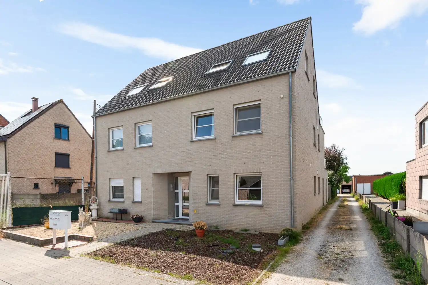 Gezellig appartement met 2 slaapkamers, terras en garage in het centrum van Wommelgem foto 19