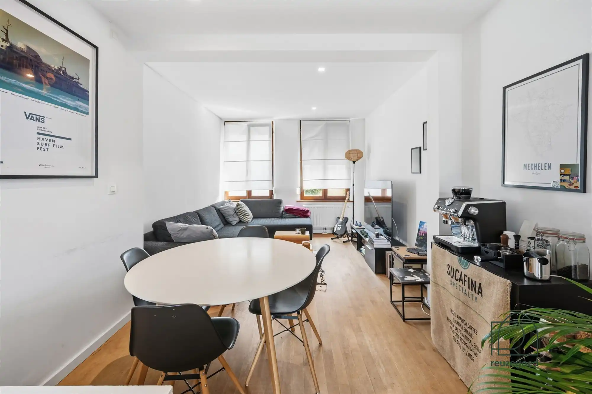 Instapklare stadswoning met garage en 3 slaapkamers op een toplocatie in Mechelen foto 3