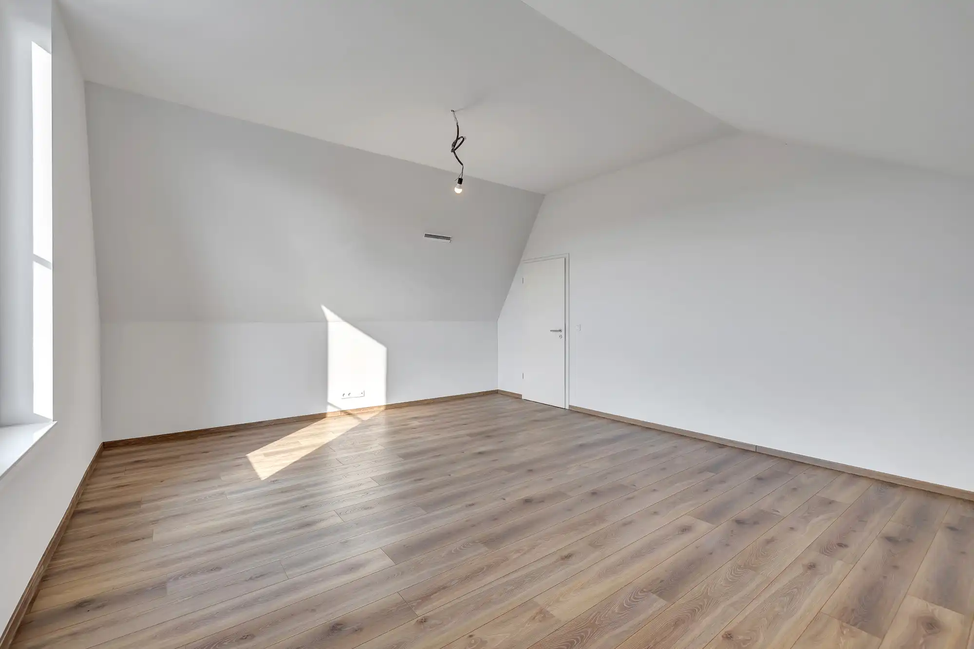 Instapklare nieuwbouwwoning met 5 slaapkamers foto 21