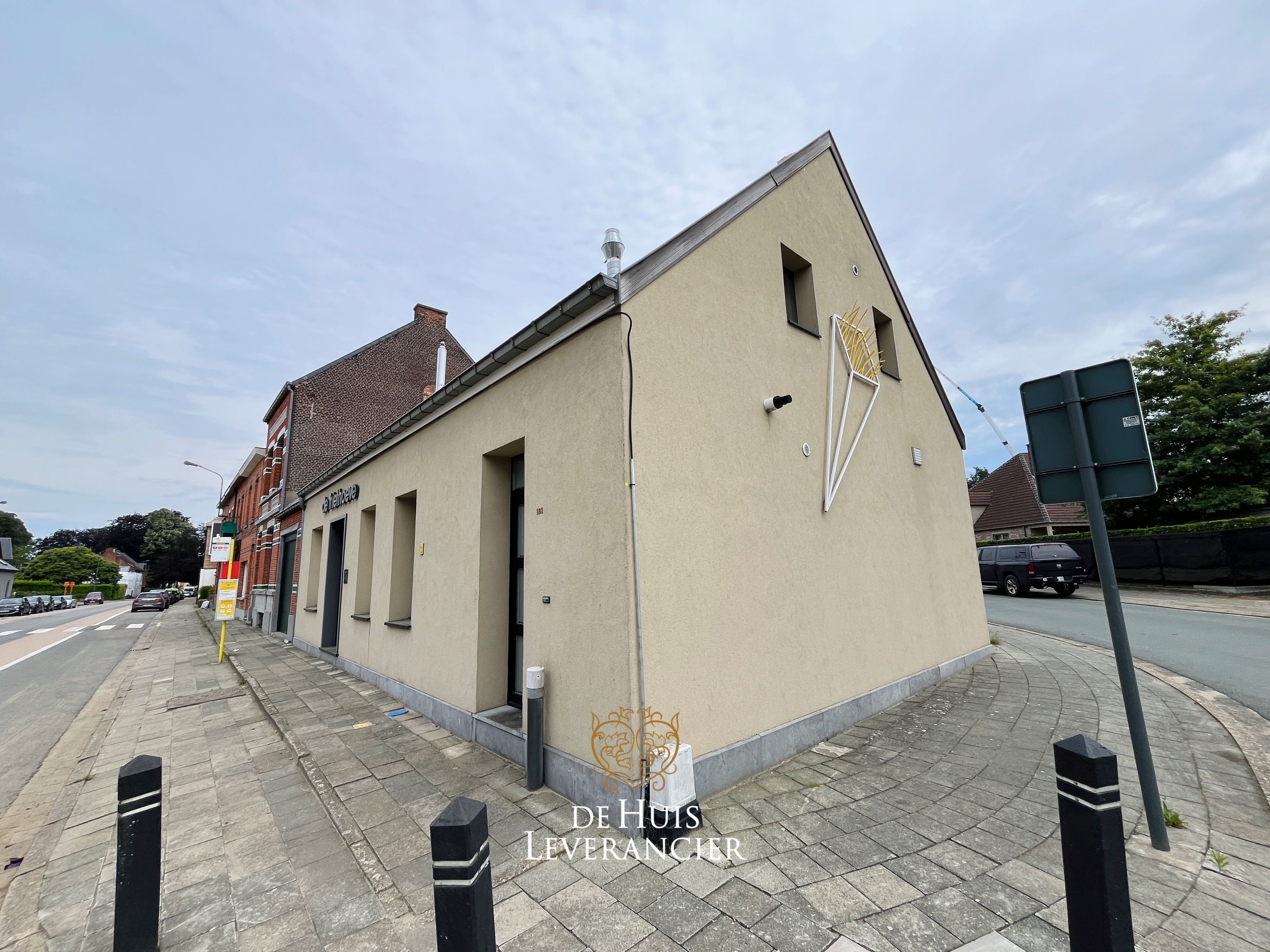 Moderne stadshoeve met 3 slaapkamers te koop in Kontich foto 8