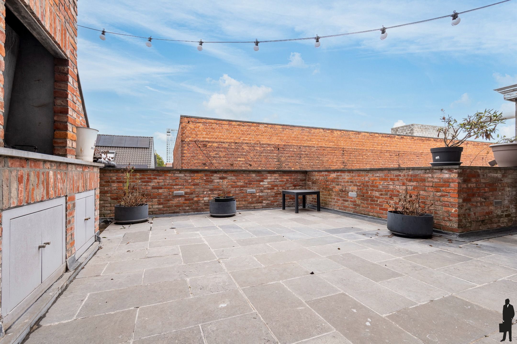 Centraal gelegen éénslaapkamerappartement met terras foto 9