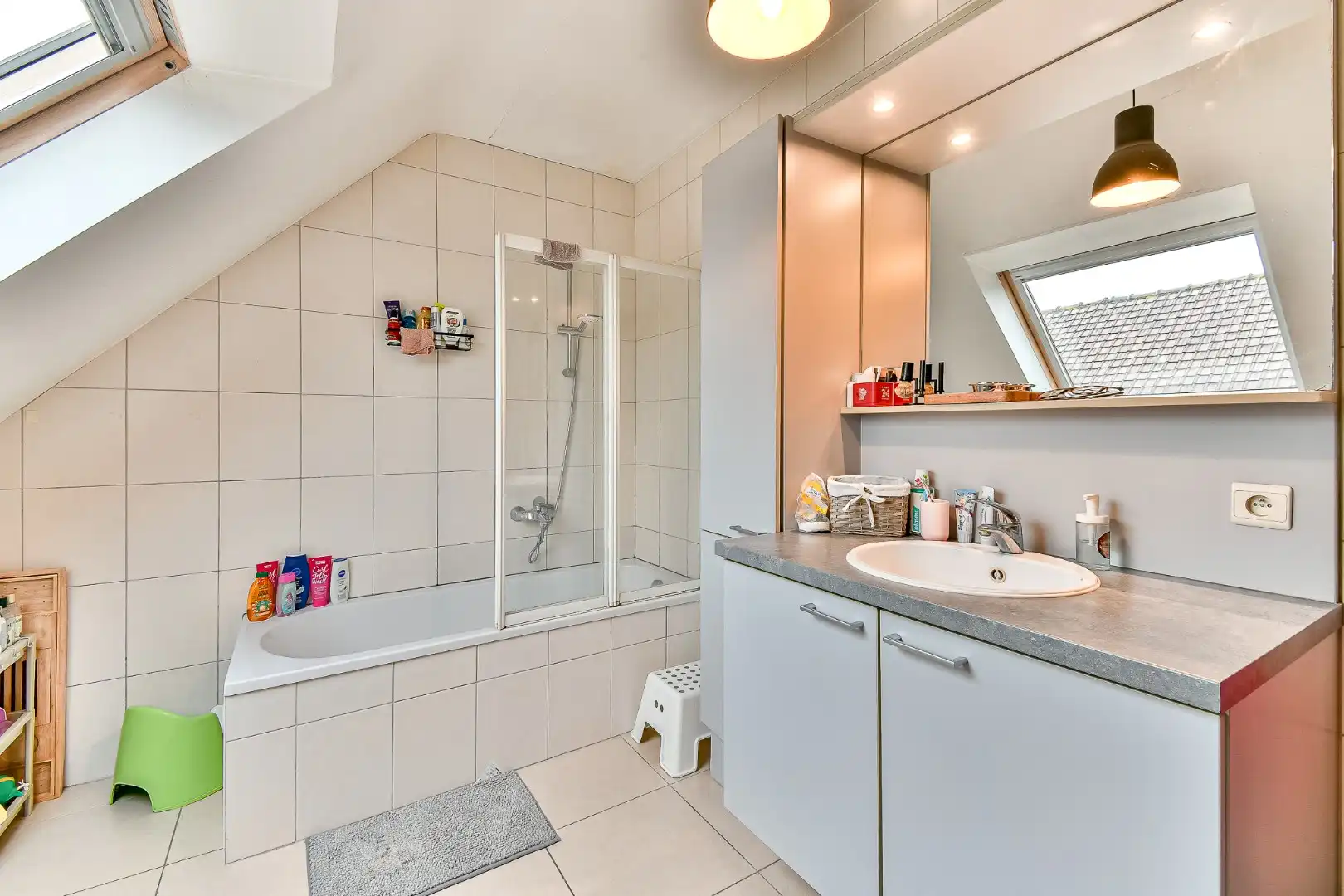 Duplexappartement met twee slaapkamers op rustige ligging in centrum Gistel foto 11