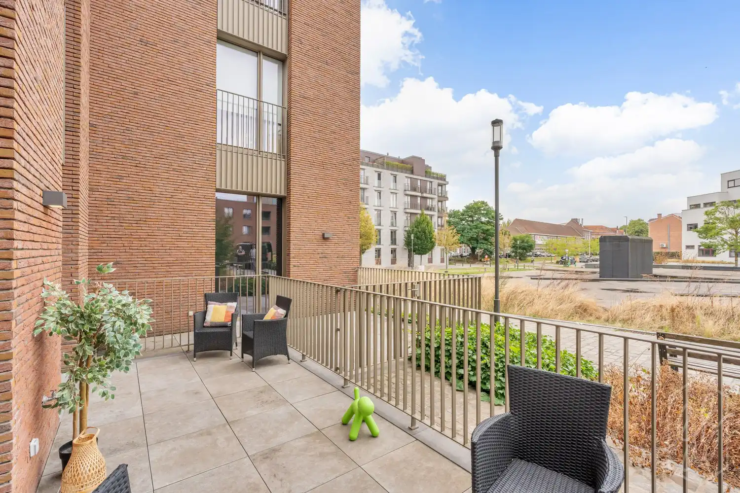 Exclusief, instapklaar appartement met ruim terras in Quartier Bleu foto 19
