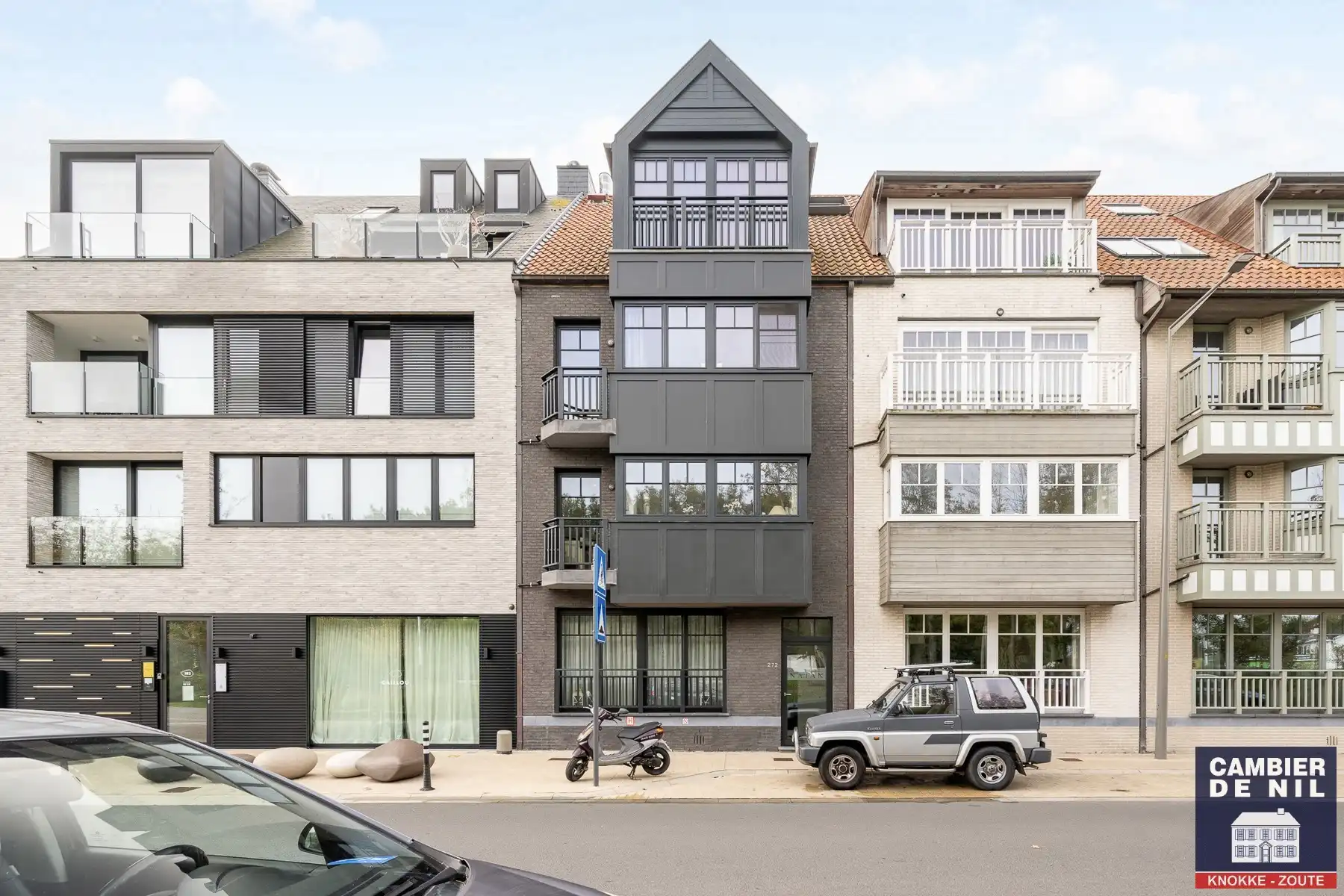 Instapklaar, gemeubeld appartement nabij de zeedijk te Duinbergen foto 2