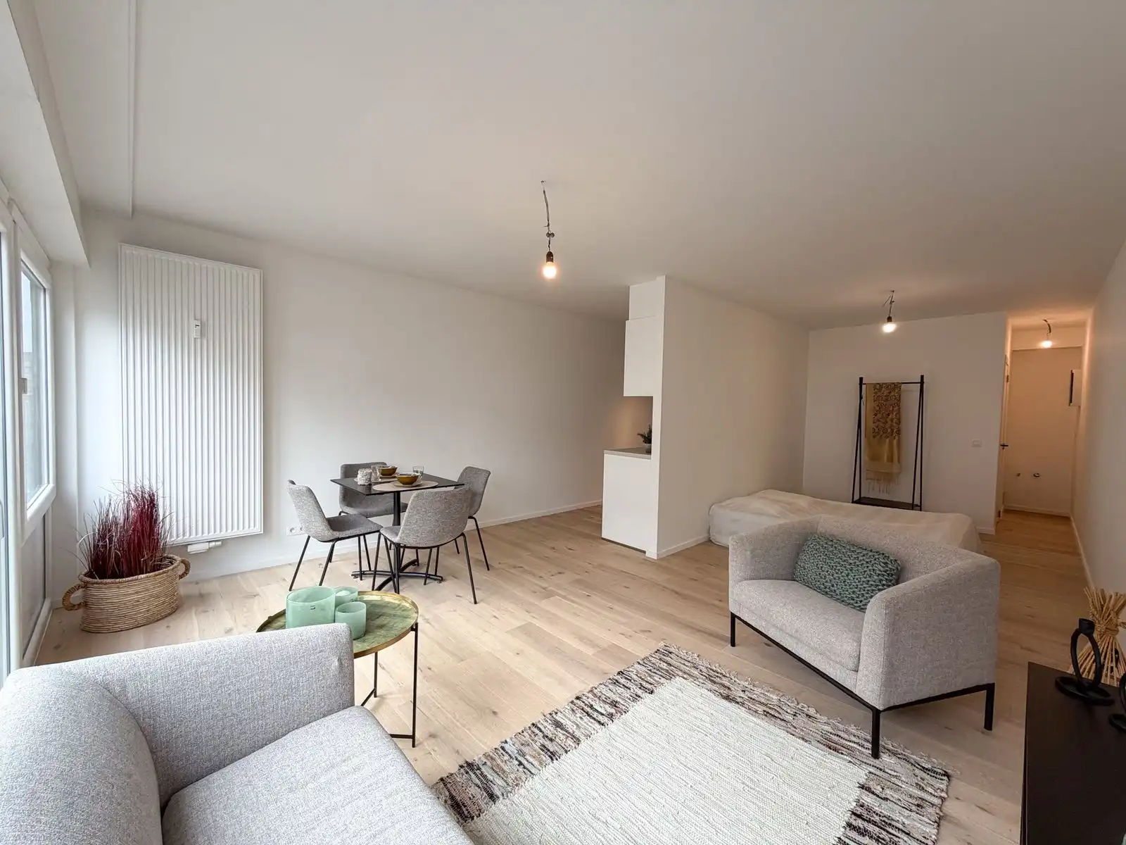 LICHTRIJKE, GERENOVEERDE STUDIO OP TOPLOCATIE AAN HET WAPENPLEIN foto 4