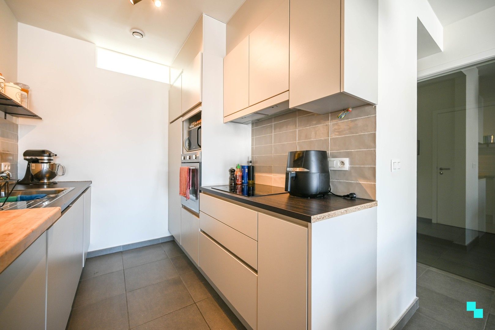 Lichtrijk appartement te huur nabij centrum Harelbeke foto 5