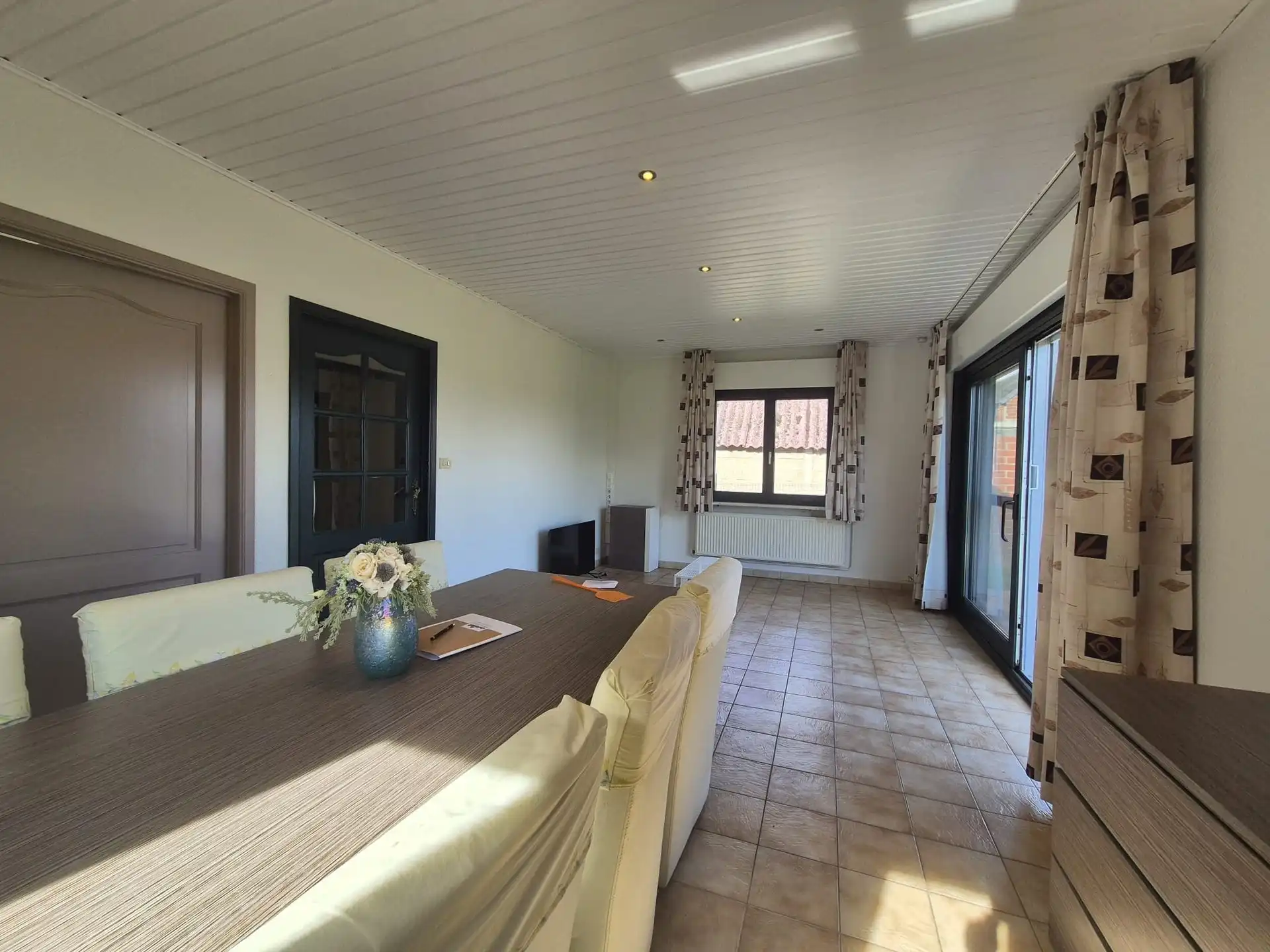 Gunstig gelegen bungalow voor kort verhuur.  foto 4