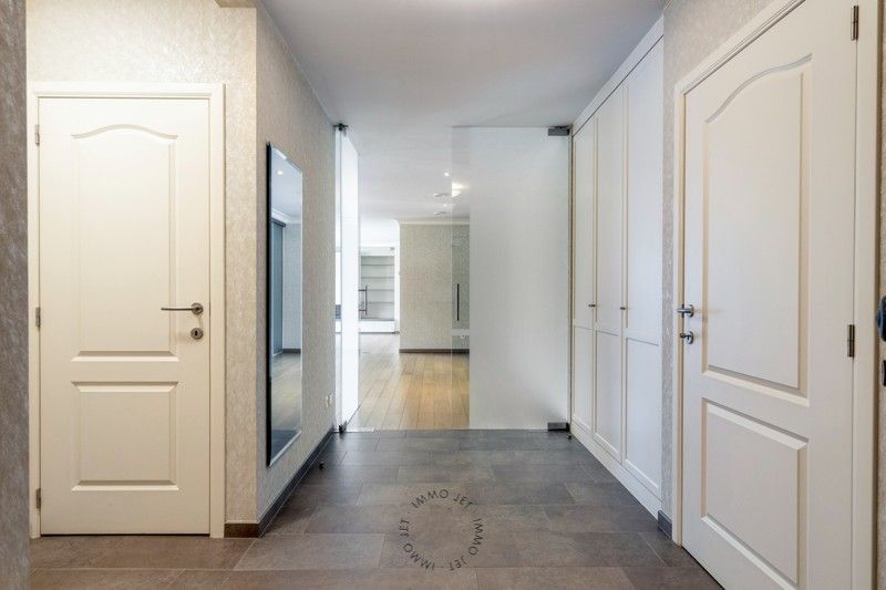 Stijlvol wonen in hartje Sint-Niklaas – luxe appartement van 169m² met terras van 37m² in Residentie Het Begijnhofke foto 4
