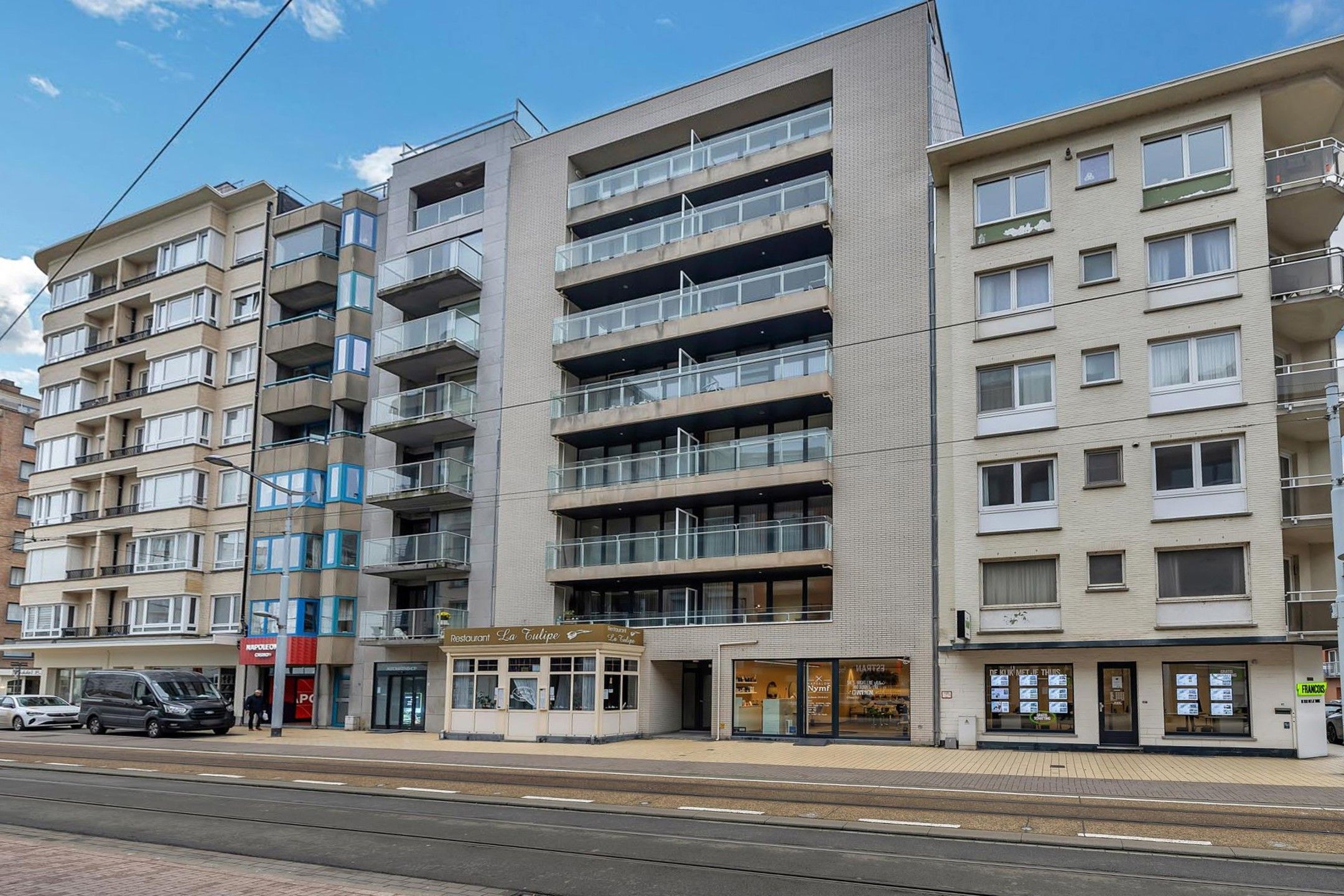 Prachtig appartement met 2 slaapkamers nabij casino foto 16