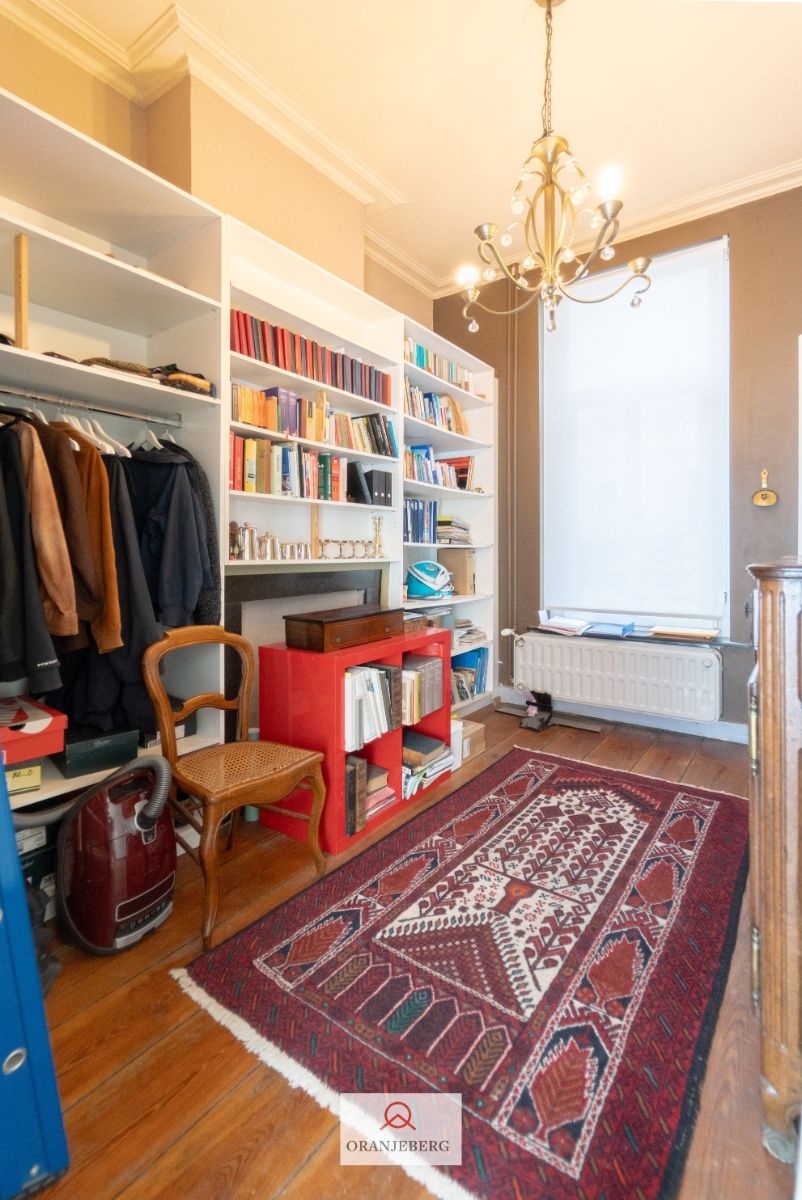 Huis met tuintje vlakbij Coupure foto 18