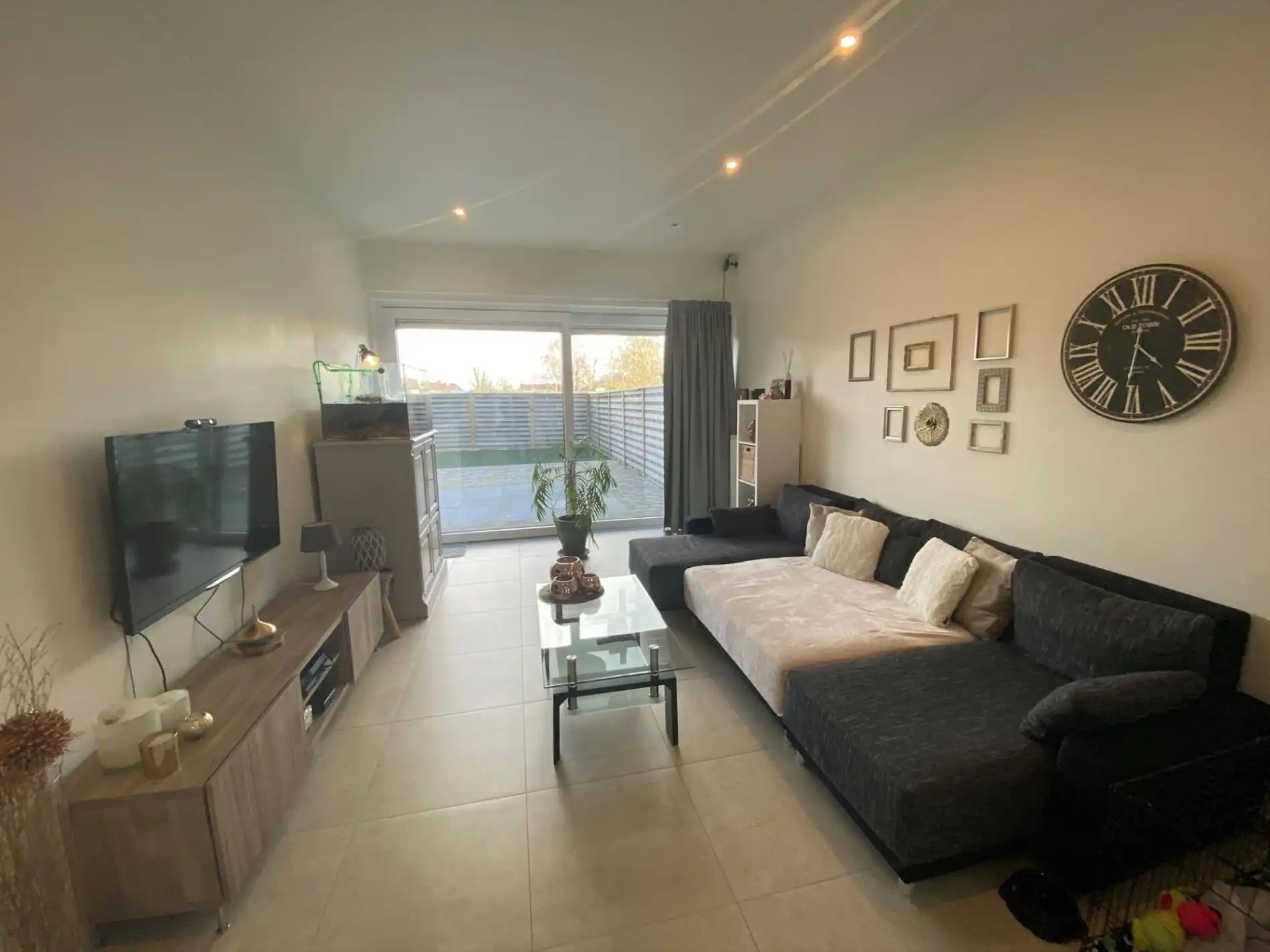 Recent ruim tuinappartement met 2 slaapkamers foto 4