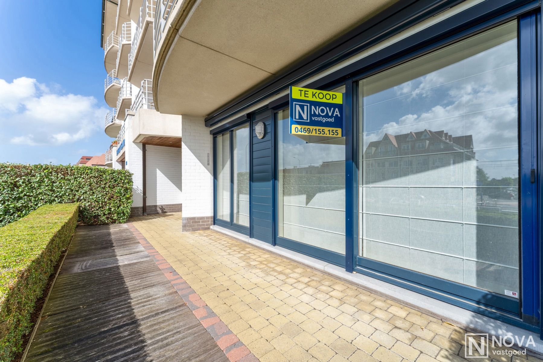 Ruim gelijkvloers appartement met groot terras. foto 9