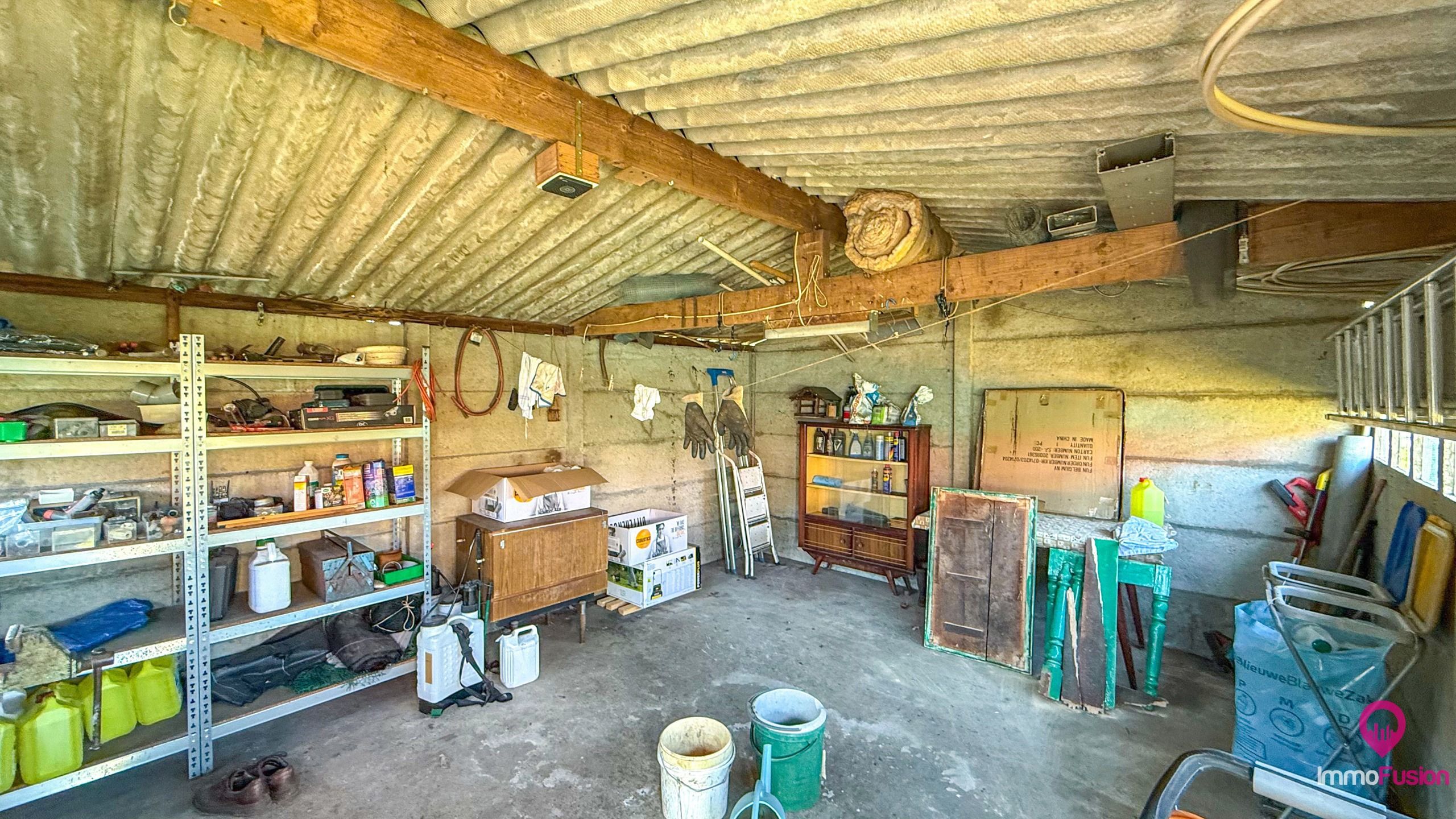Woning met 3 slaapkamers, inpandige garage en grote tuin! foto 37