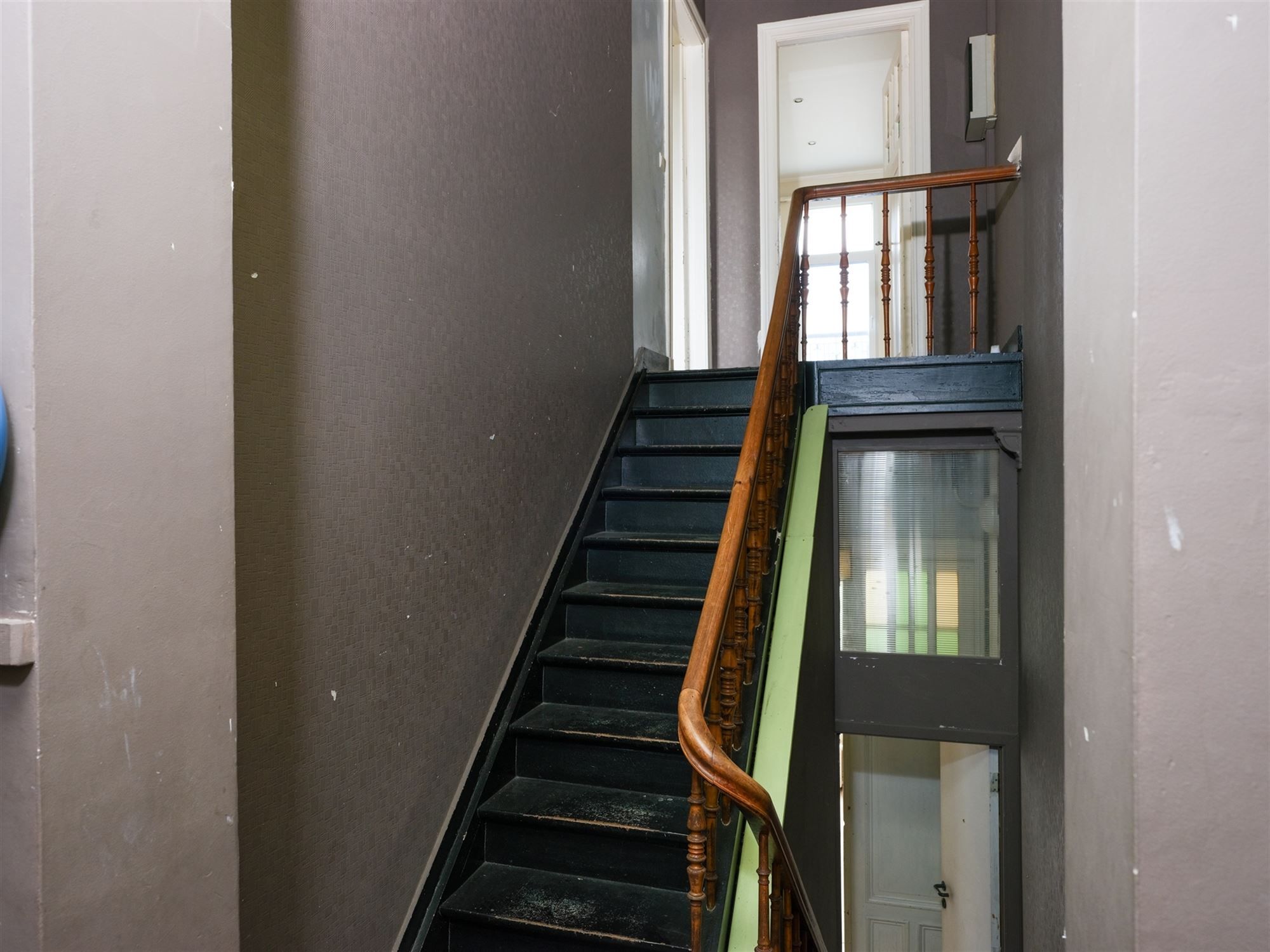 ruime rijwoning met polyvalent bijgebouw en tal van mogelijk foto 44