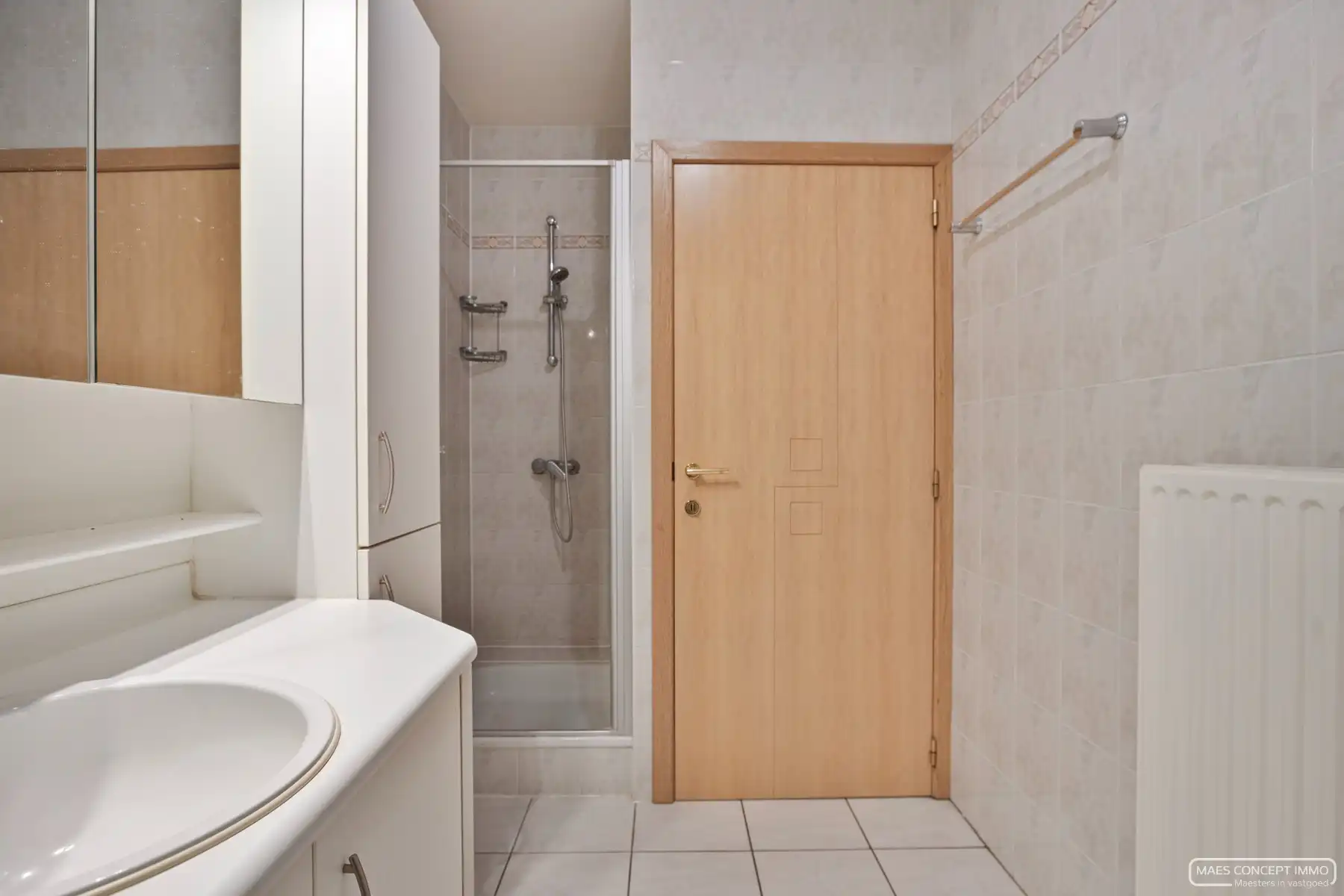 Op te frissen appartement met 2 slaapkamers & 2 ruime terrassen in het hart van Roeselare foto 17