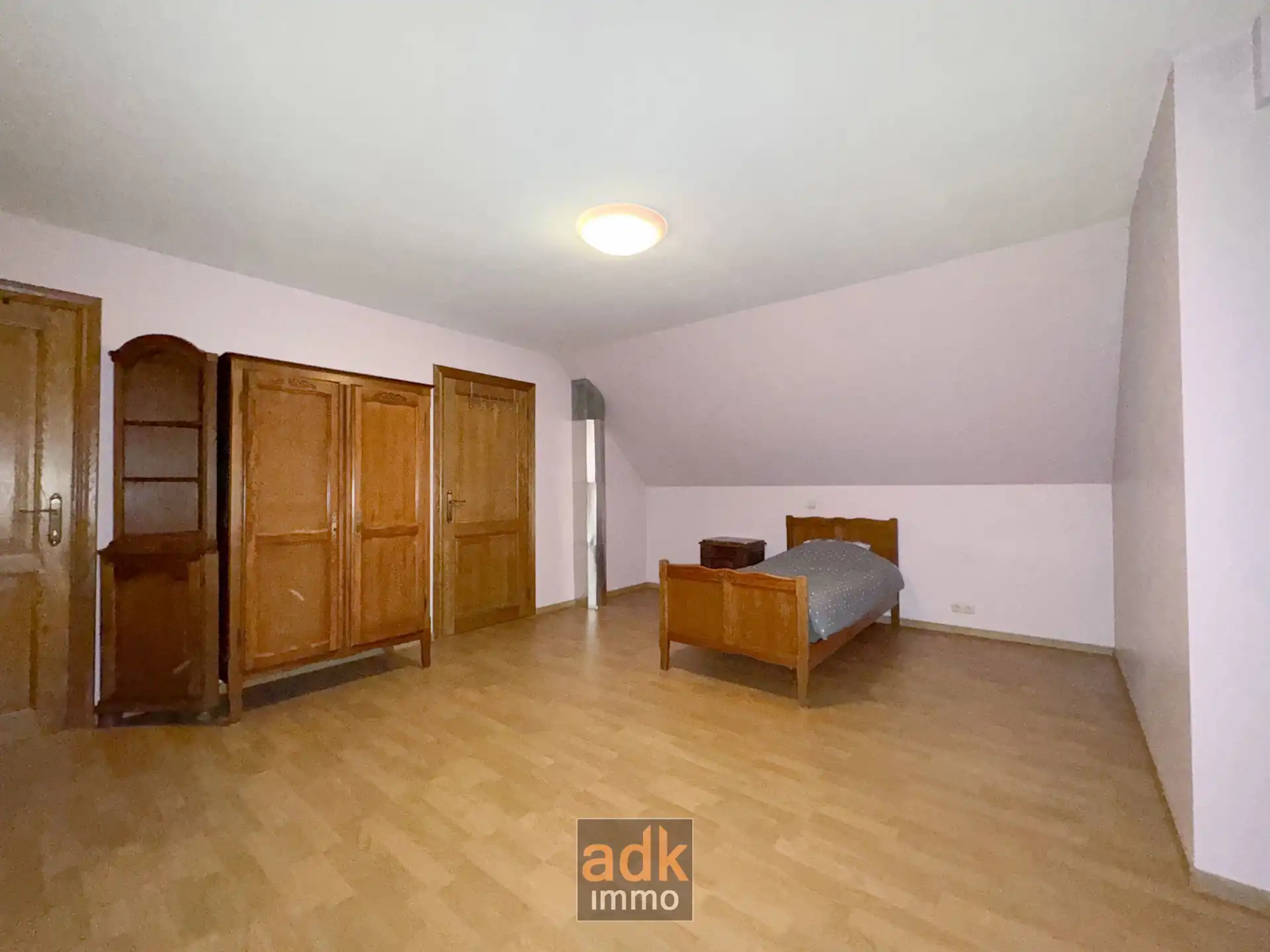 Te koop: Instapklare woning met garage, zonnige tuin & privacy – Noordhoekstraat 10, Adinkerke foto 23